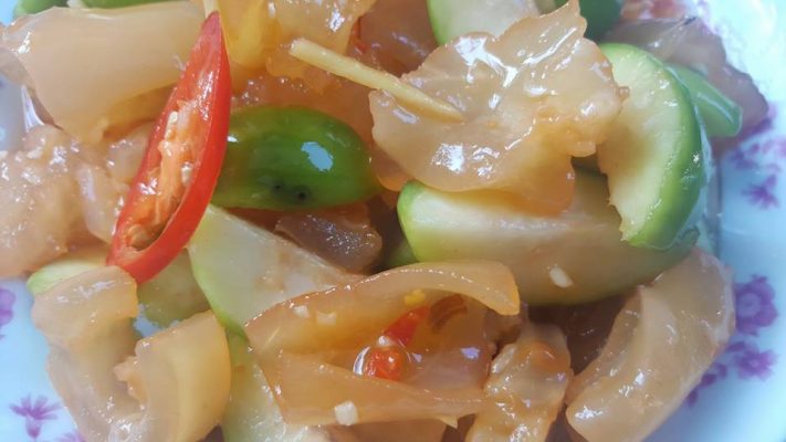 gân cuộn ngâm cóc 